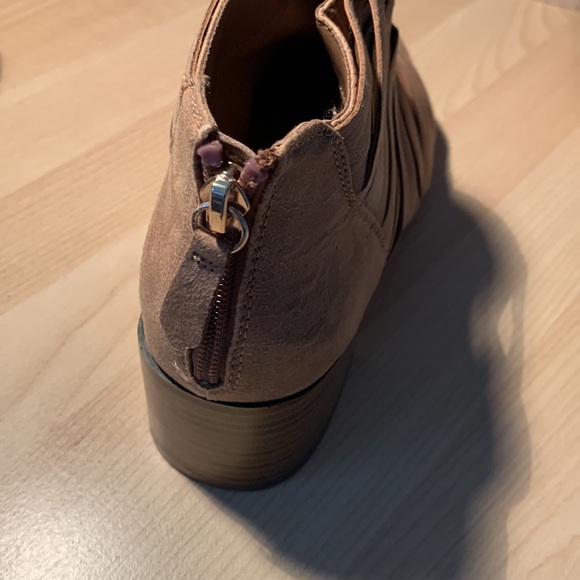 Francesca’s - Ankle Shoes (7 1/2) New! - Picture 8 of 12